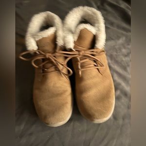 Skechers Goga Mat suede leather booties